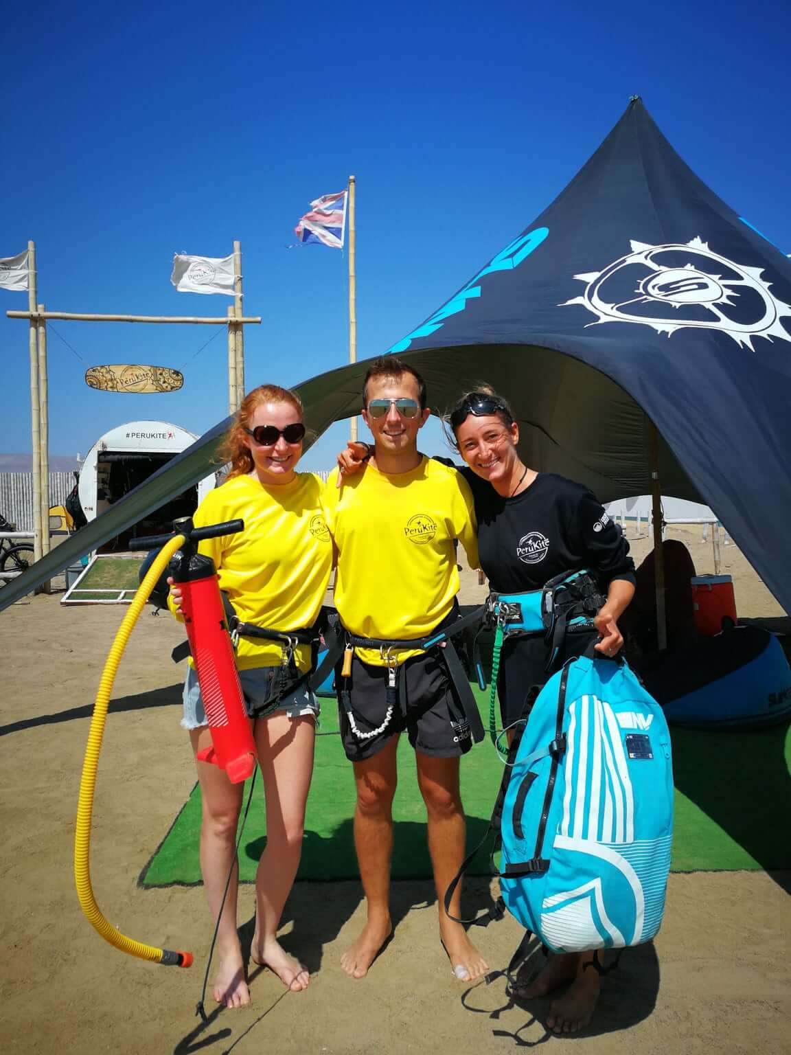 group kitesurfing lessons peru kiteboarding school